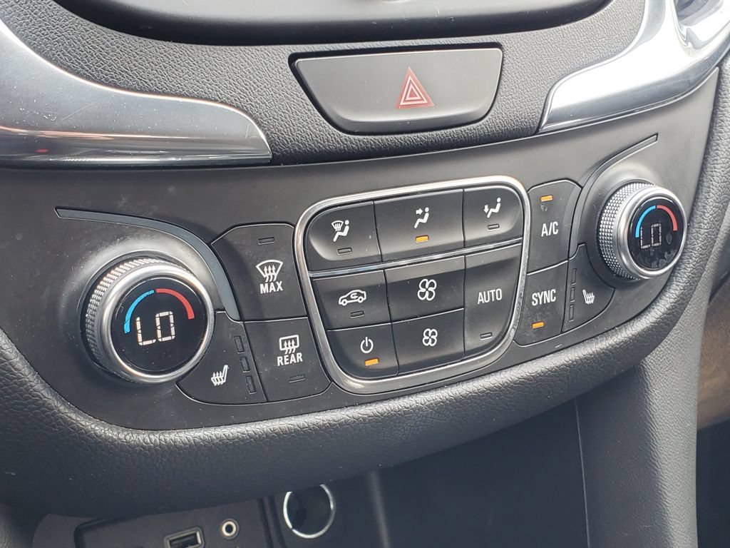 Used 2019 Chevrolet Equinox LT AWD/4WD image 18
