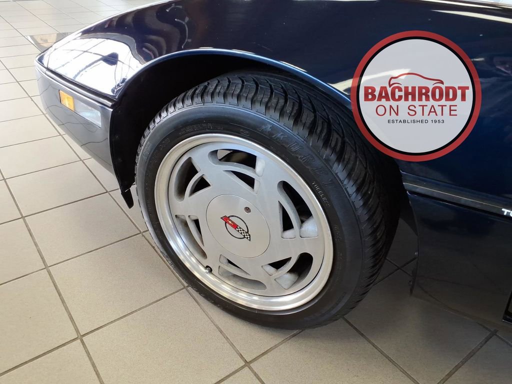Used 1989 Chevrolet Corvette Convertible image 31