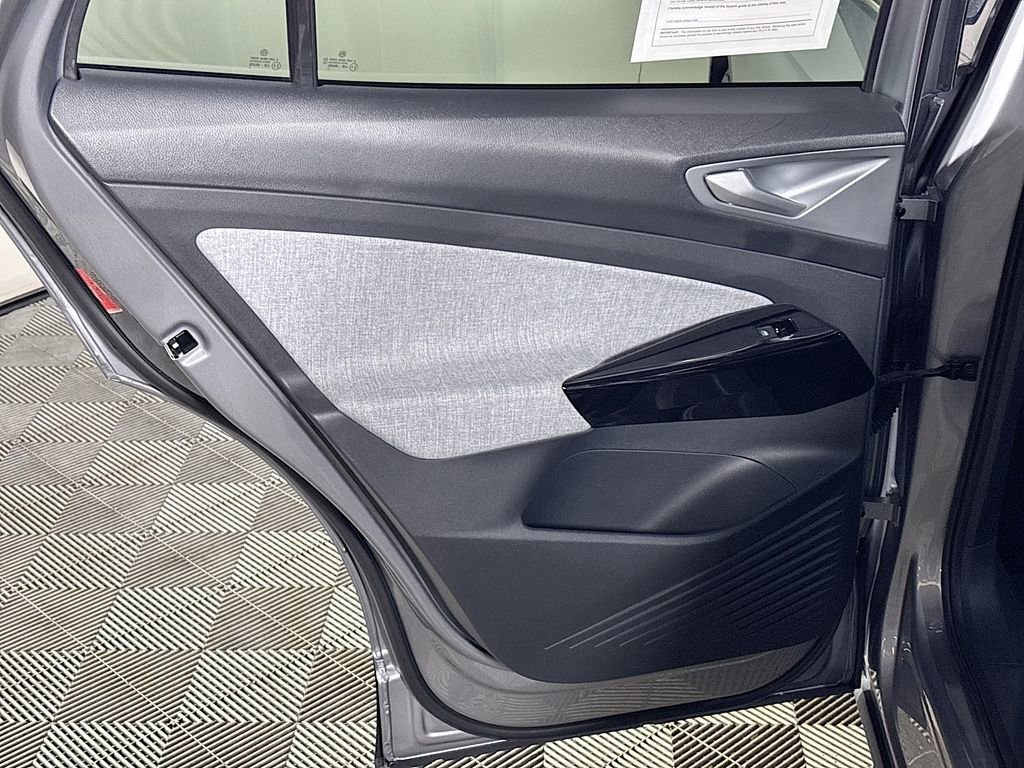 Certified 2023 Volkswagen ID.4 Pro image 19