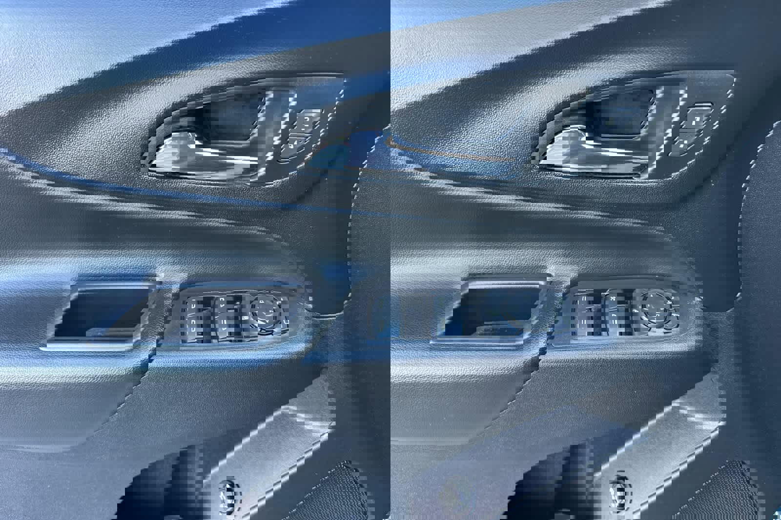 Used 2020 Chevrolet Equinox LT image 12