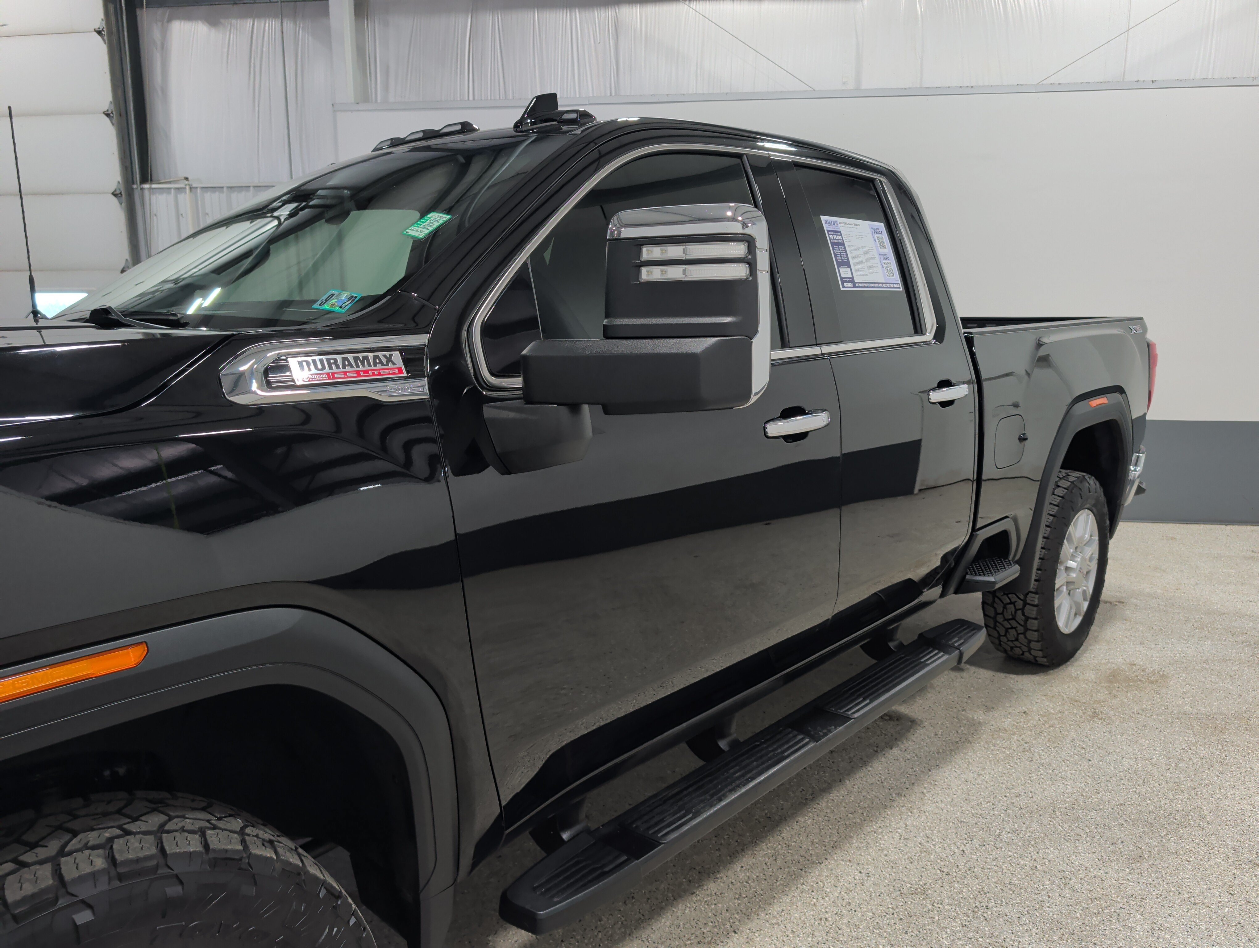 Used 2022 GMC Sierra 2500 SLT w/ X31 Off-Road Package AWD/4WD image 7