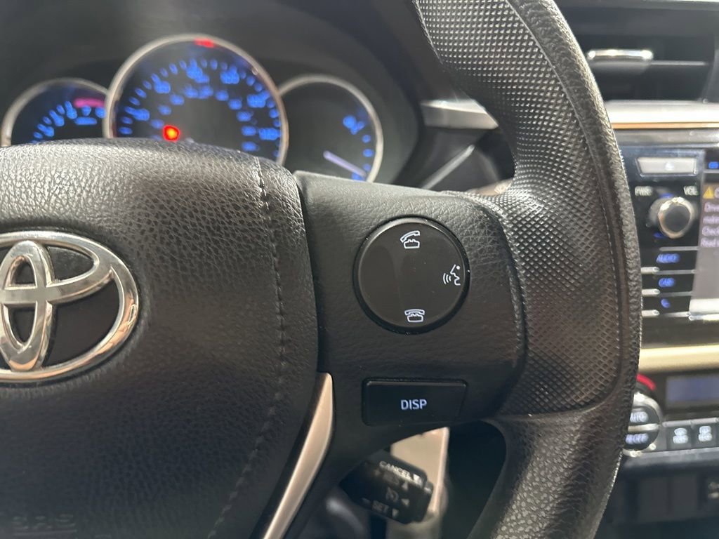 Used 2016 Toyota Corolla LE image 23