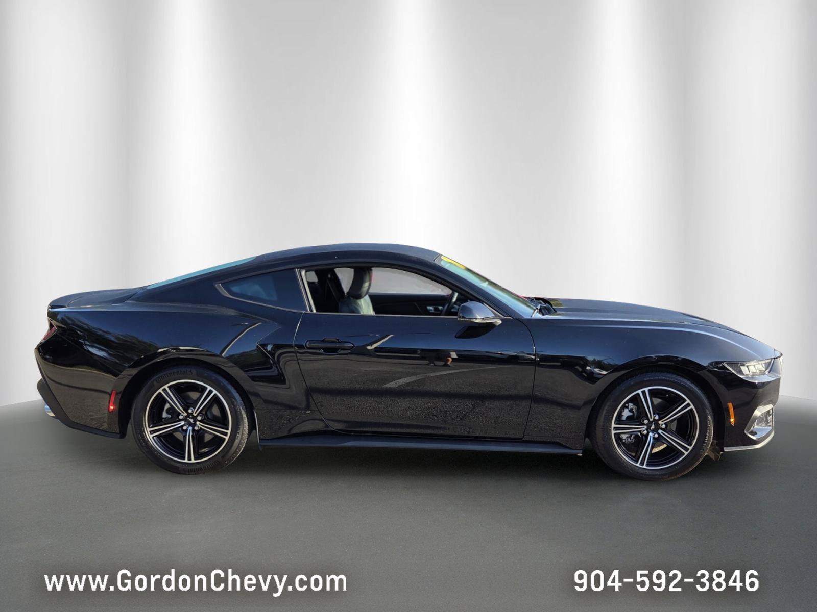 Used 2024 Ford Mustang Premium RWD image 7