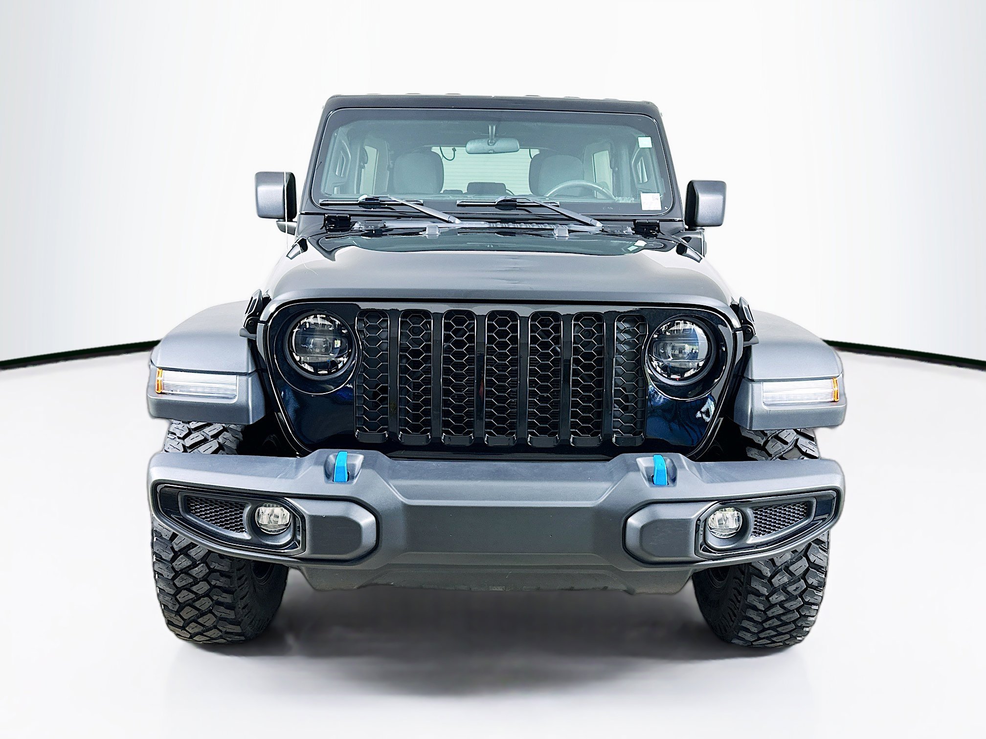Used 2023 Jeep Wrangler Unlimited w/ Cold Weather Group image 2