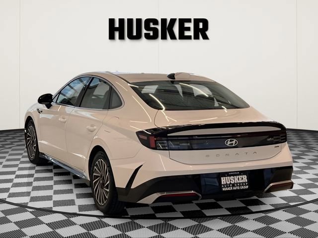 Used 2025 Hyundai Sonata SEL FWD image 5