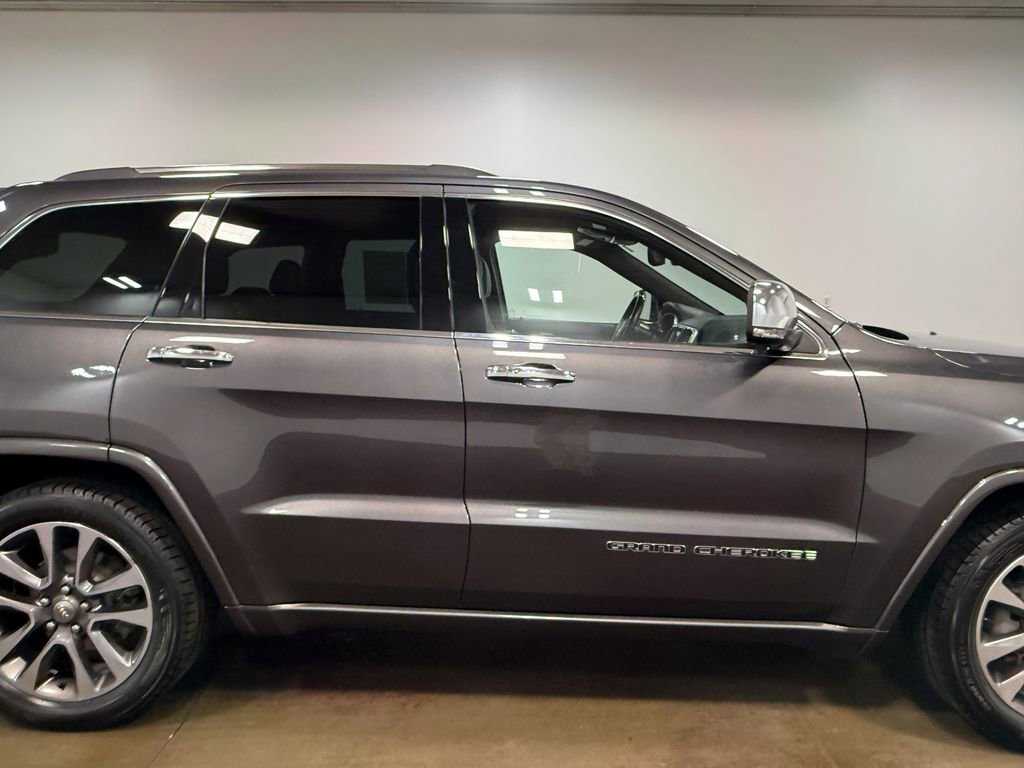 Used 2018 Jeep Grand Cherokee Overland image 31