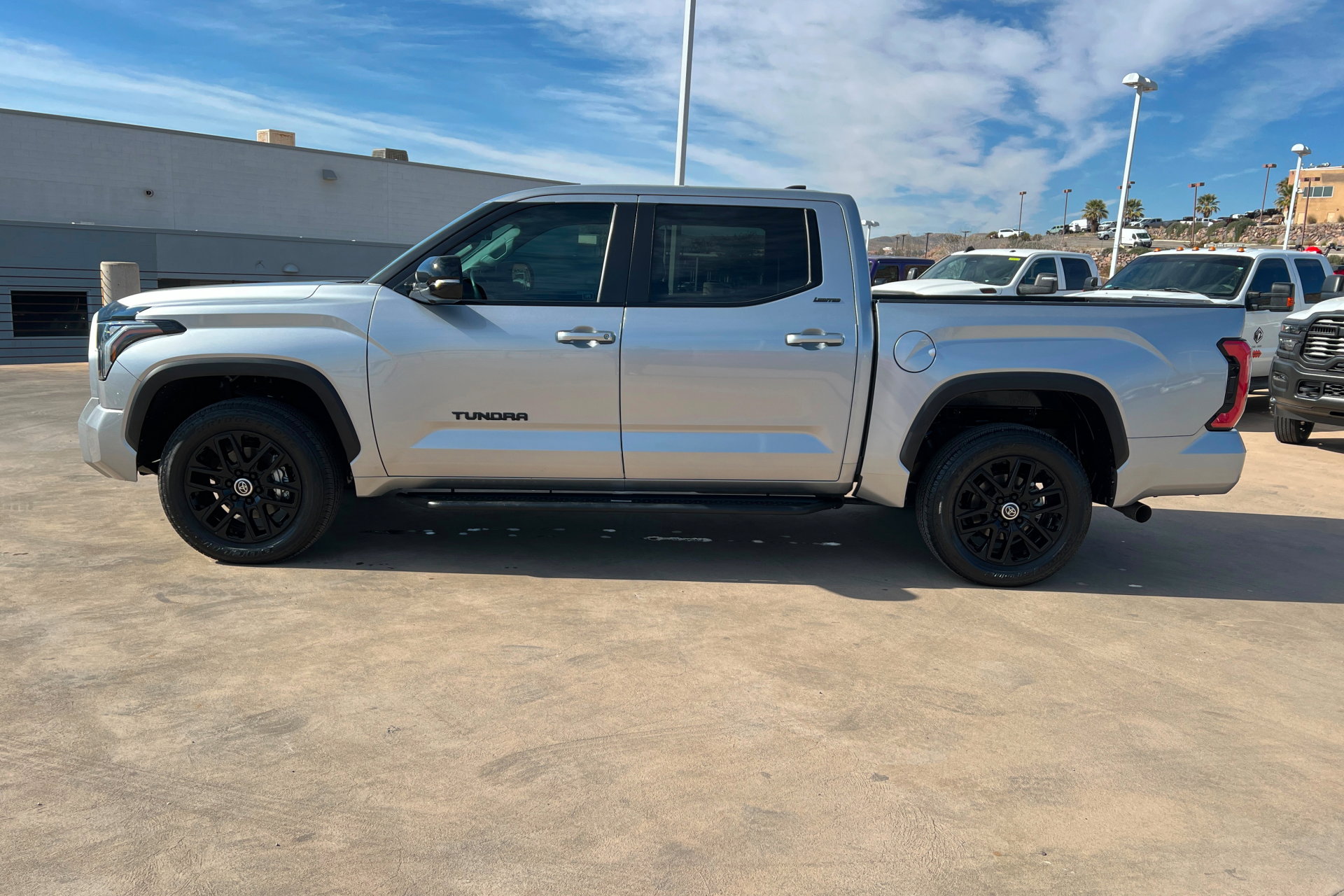 Used 2024 Toyota Tundra Limited AWD/4WD image 2