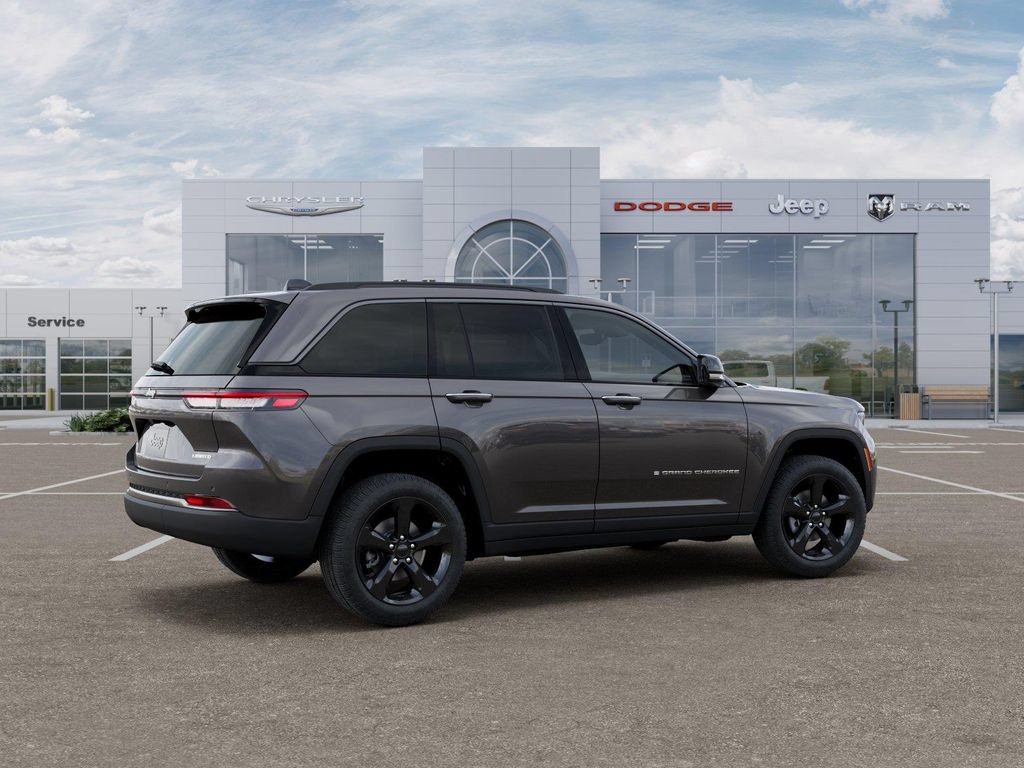 New 2026 Jeep Grand Cherokee Limited w/ Limited Altitude Package RWD image 4