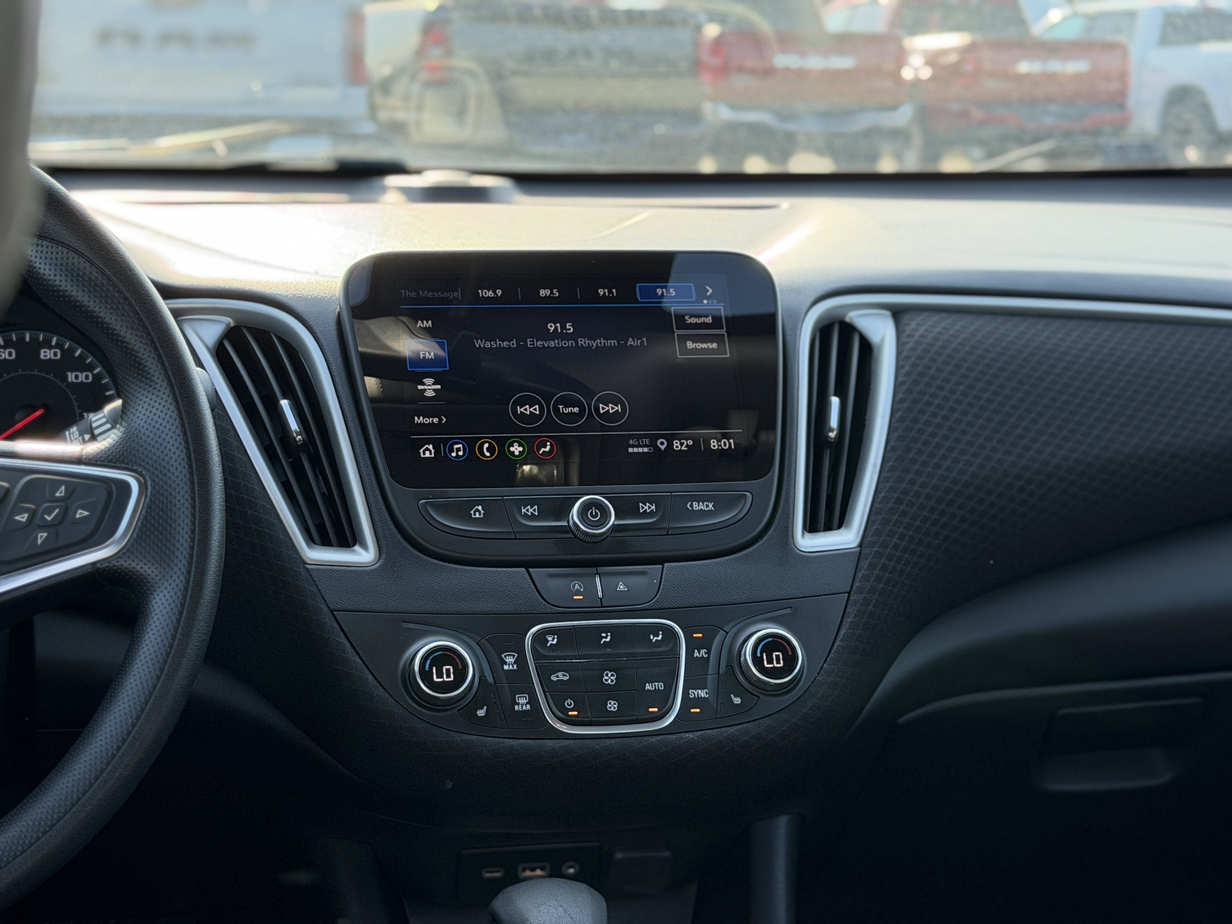 Used 2024 Chevrolet Malibu LT FWD image 12