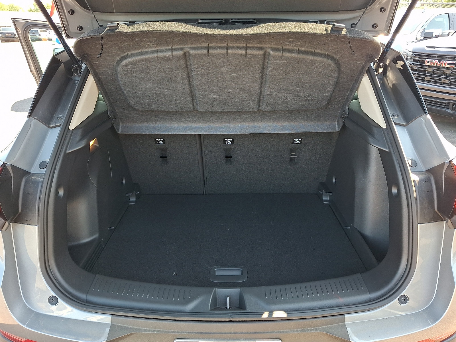 Used 2023 Buick Encore GX Select w/ Safety Package II FWD image 29