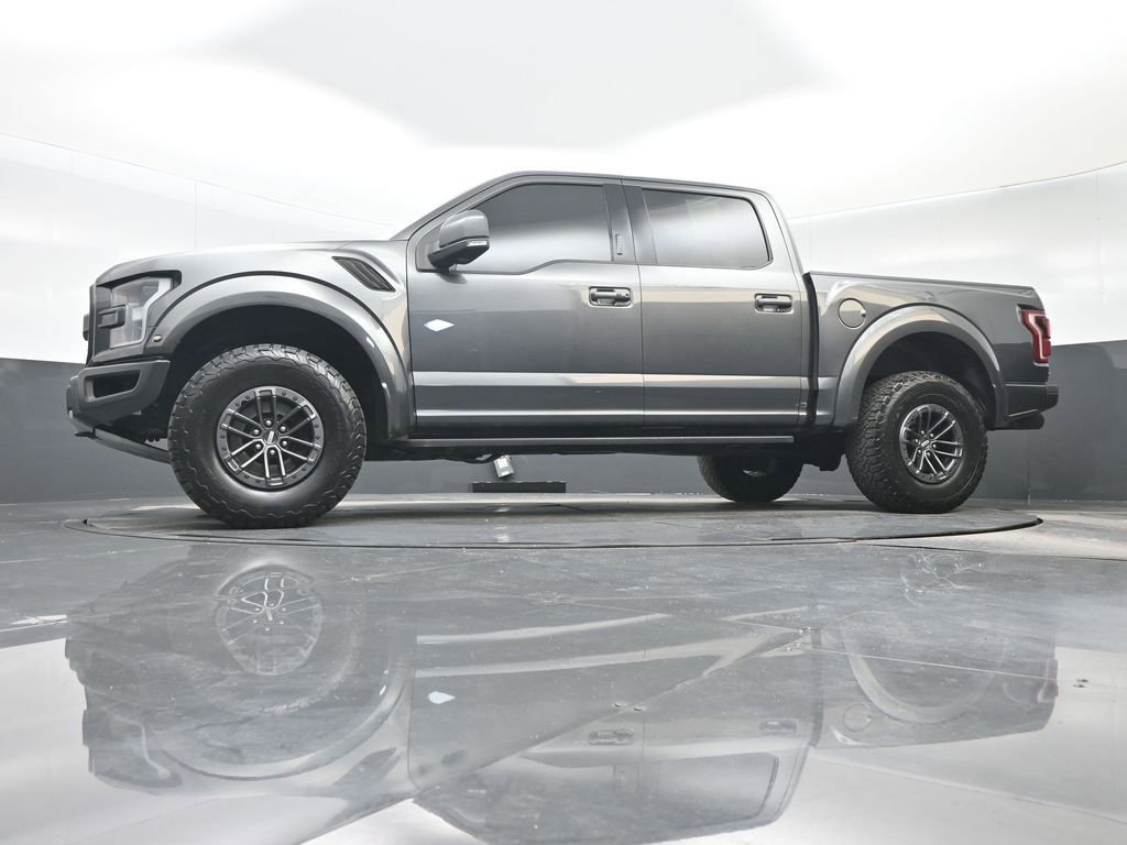 Used 2019 Ford F150 Raptor w/ Equipment Group 802A Luxury AWD/4WD image 27