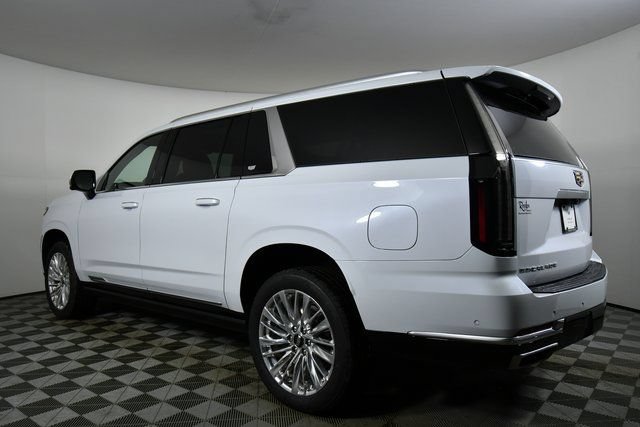 Used 2026 Cadillac Escalade ESV Luxury w/ LPO, Floor Liner Package AWD/4WD image 3