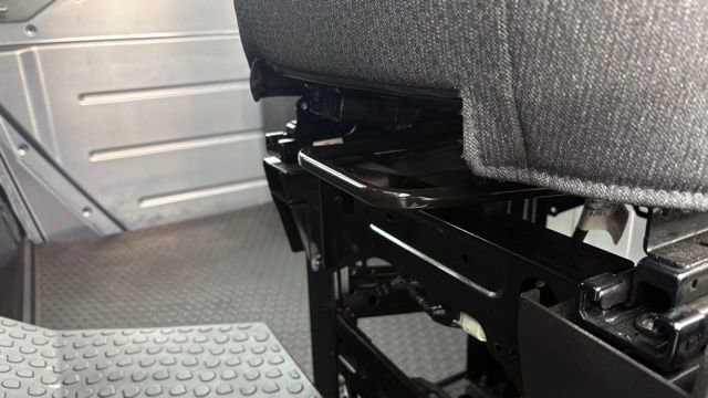 Used 2025 Chevrolet Brightdrop 400 w/ Battery Pack, Max Range image 15