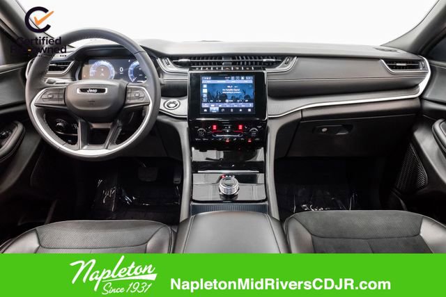 Used 2025 Jeep Grand Cherokee Altitude image 20