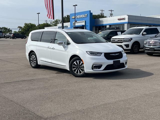 Used 2022 Chrysler Pacifica Limited FWD video 2