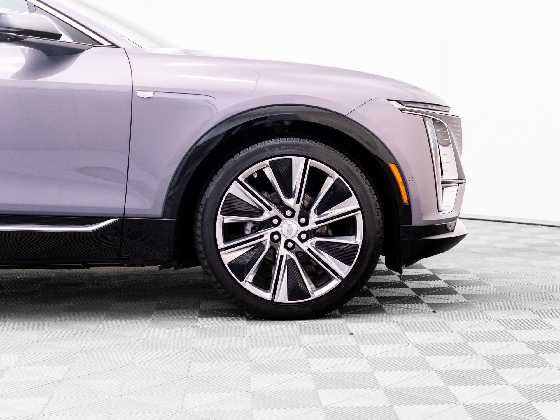 Certified 2025 Cadillac Lyriq Luxury w/ LPO, Floor Liner Package image 41