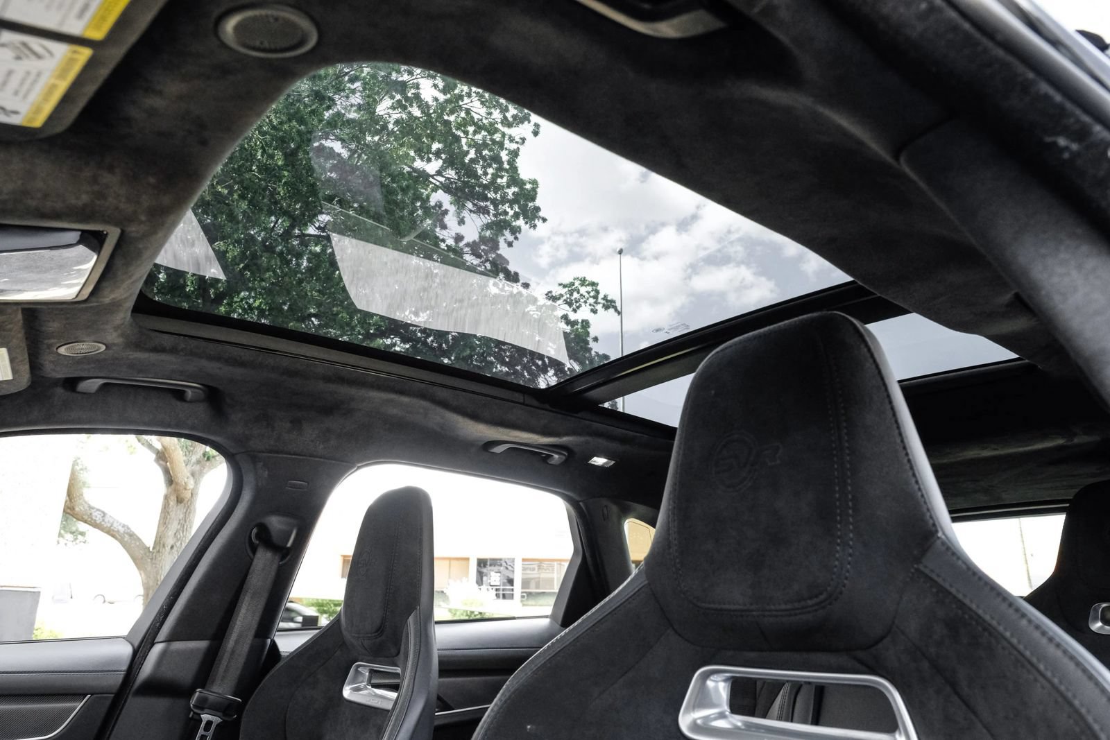 Used 2025 Jaguar F-PACE SVR AWD/4WD image 4