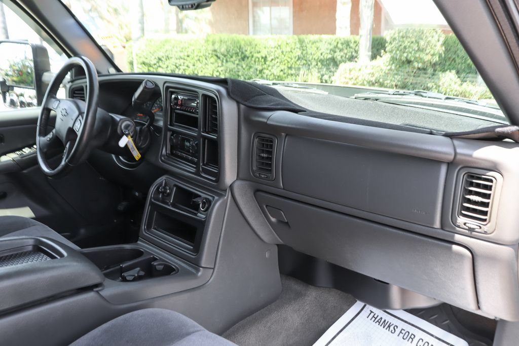 Used 2006 Chevrolet Silverado 3500 LT w/ Heavy-Duty Power Package RWD image 37