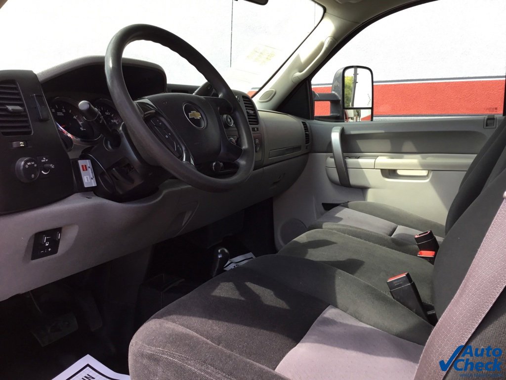 Used 2013 Chevrolet Silverado 3500 W/T w/ Snow Plow Prep Package image 26