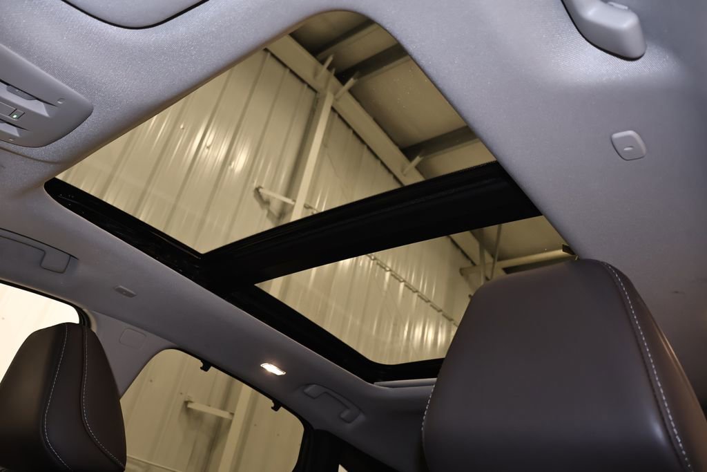 Used 2025 Nissan Murano Platinum image 38