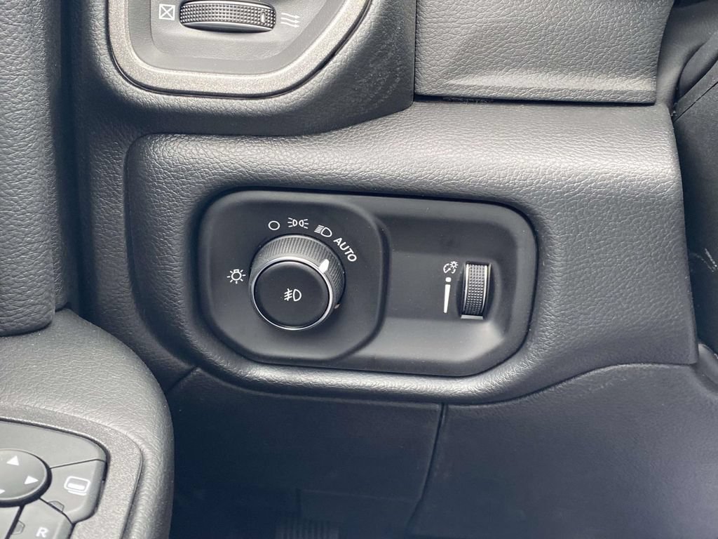 New 2026 RAM 3500 Tradesman AWD/4WD image 28