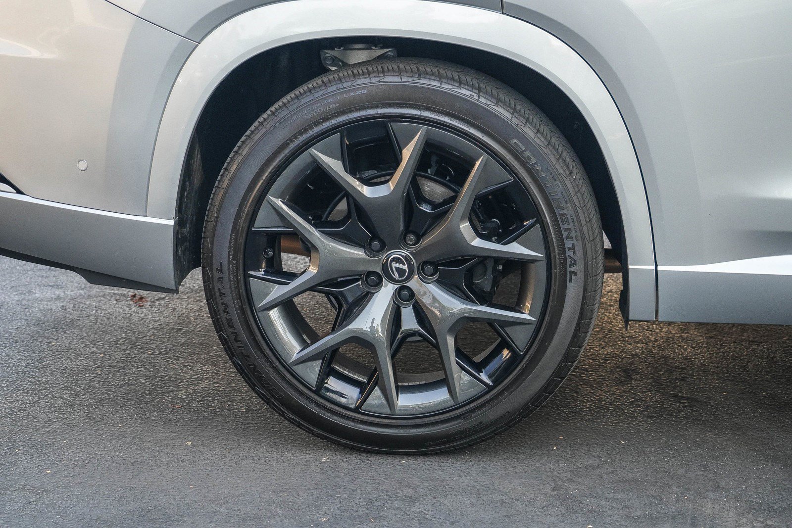 Certified 2025 Lexus TX 500h AWD w/ Technology Package image 11