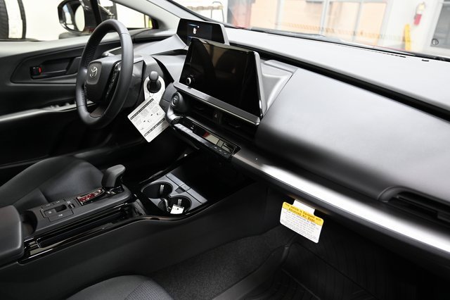 New 2026 Toyota Prius LE image 13