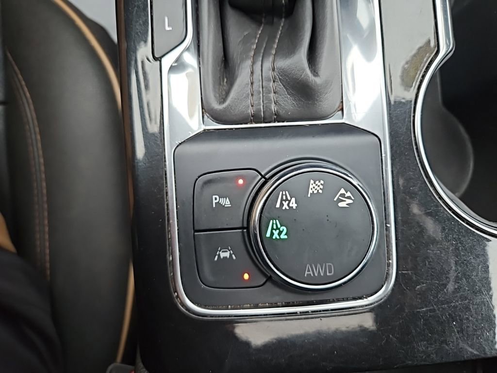 Used 2024 Chevrolet Blazer Premier w/ Driver Confidence II Package image 23