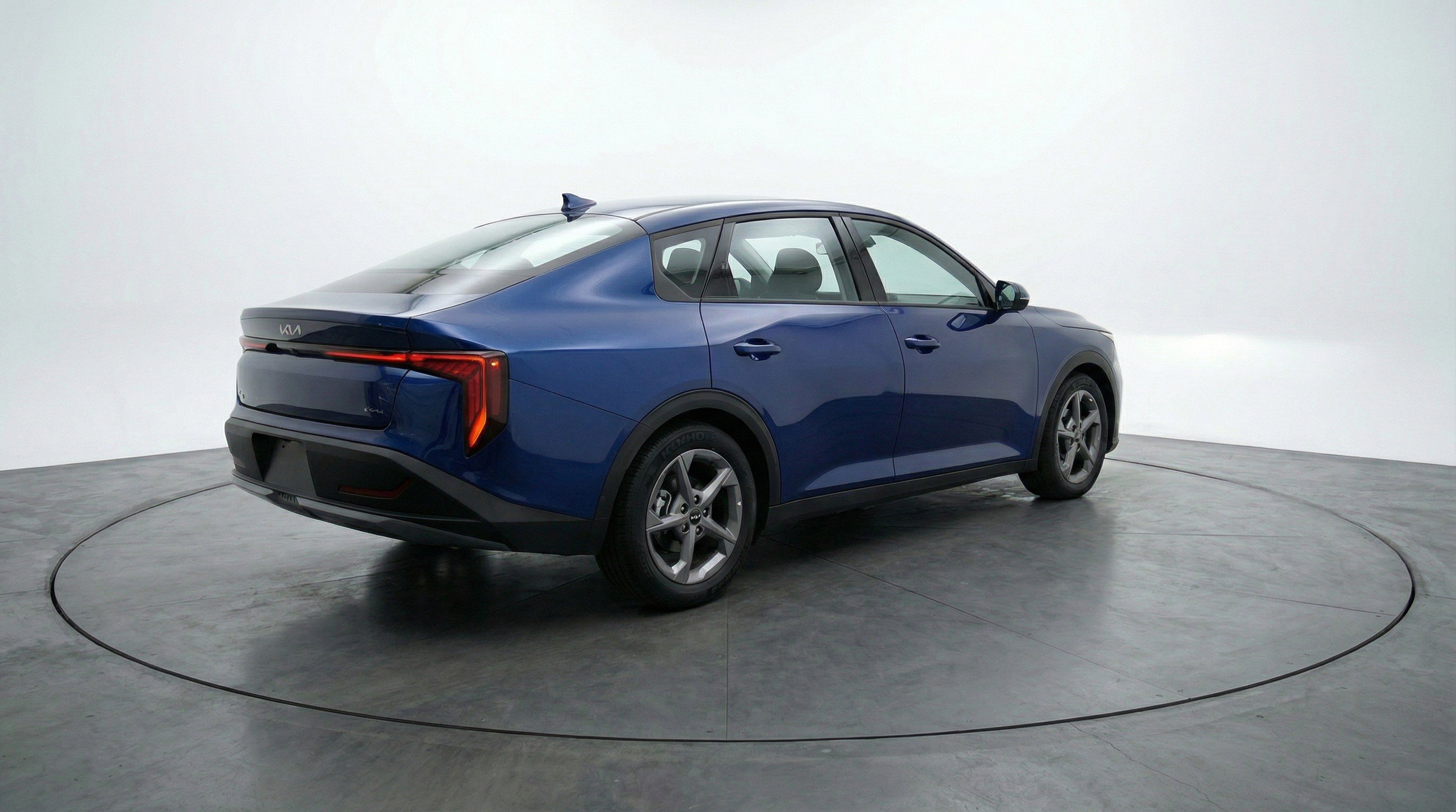 Used 2025 Kia K4 FWD image 9