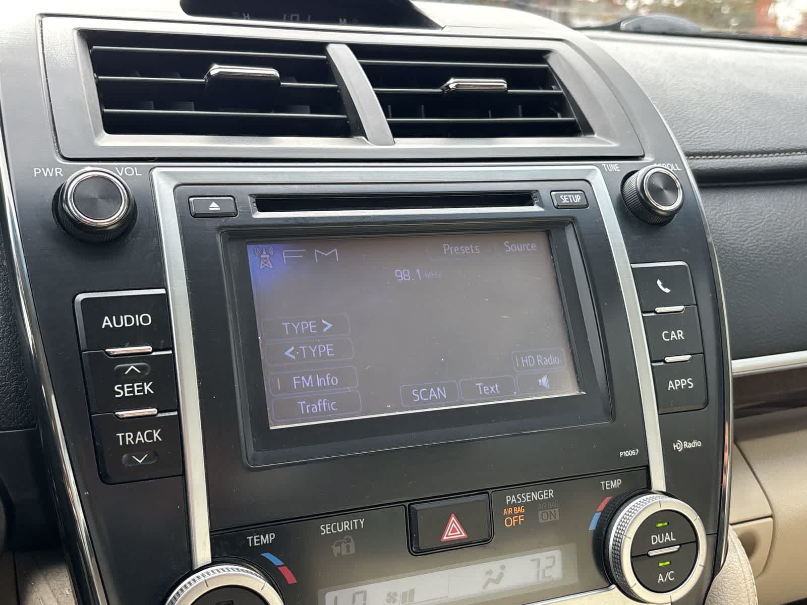 Used 2012 Toyota Camry XLE w/ Leather Pkg FWD image 14