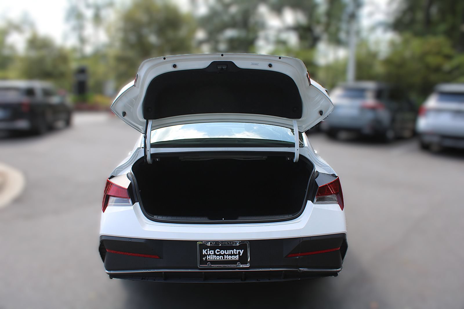 Used 2025 Hyundai Elantra Sport FWD image 9