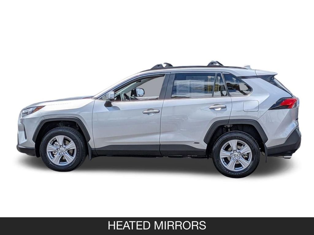 Used 2025 Toyota RAV4 XLE AWD/4WD image 5