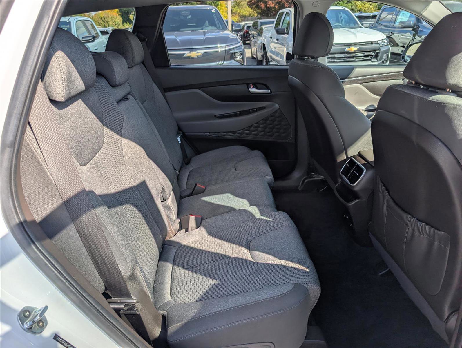 Used 2020 Hyundai Santa Fe SEL image 12