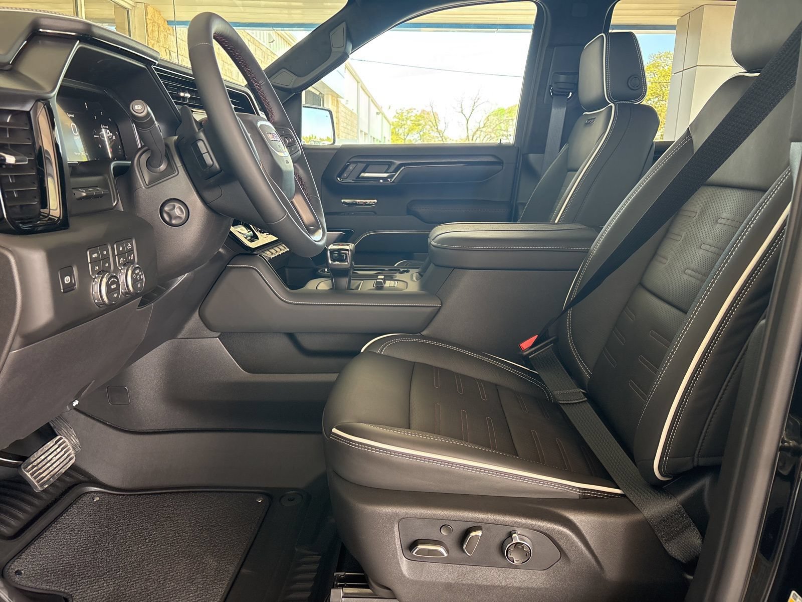 New 2026 GMC Sierra 1500 AT4X AWD/4WD image 17