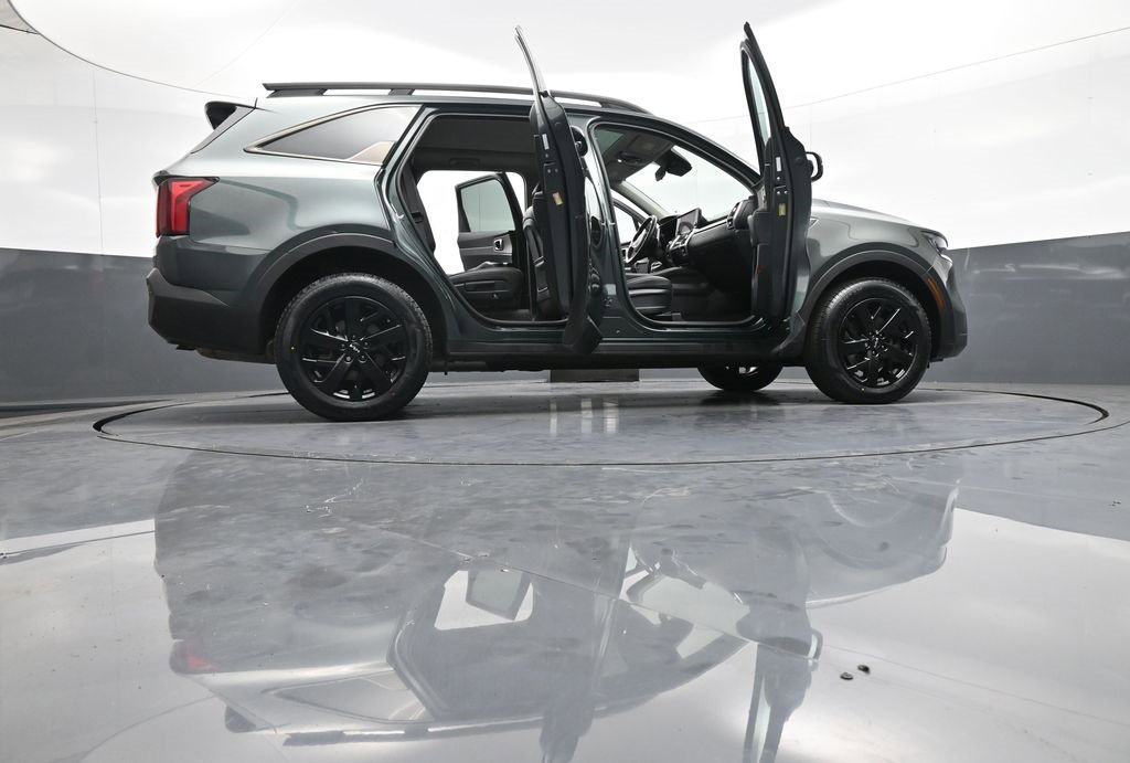 Certified 2023 Kia Sorento S w/ Panoramic Sunroof Package image 49