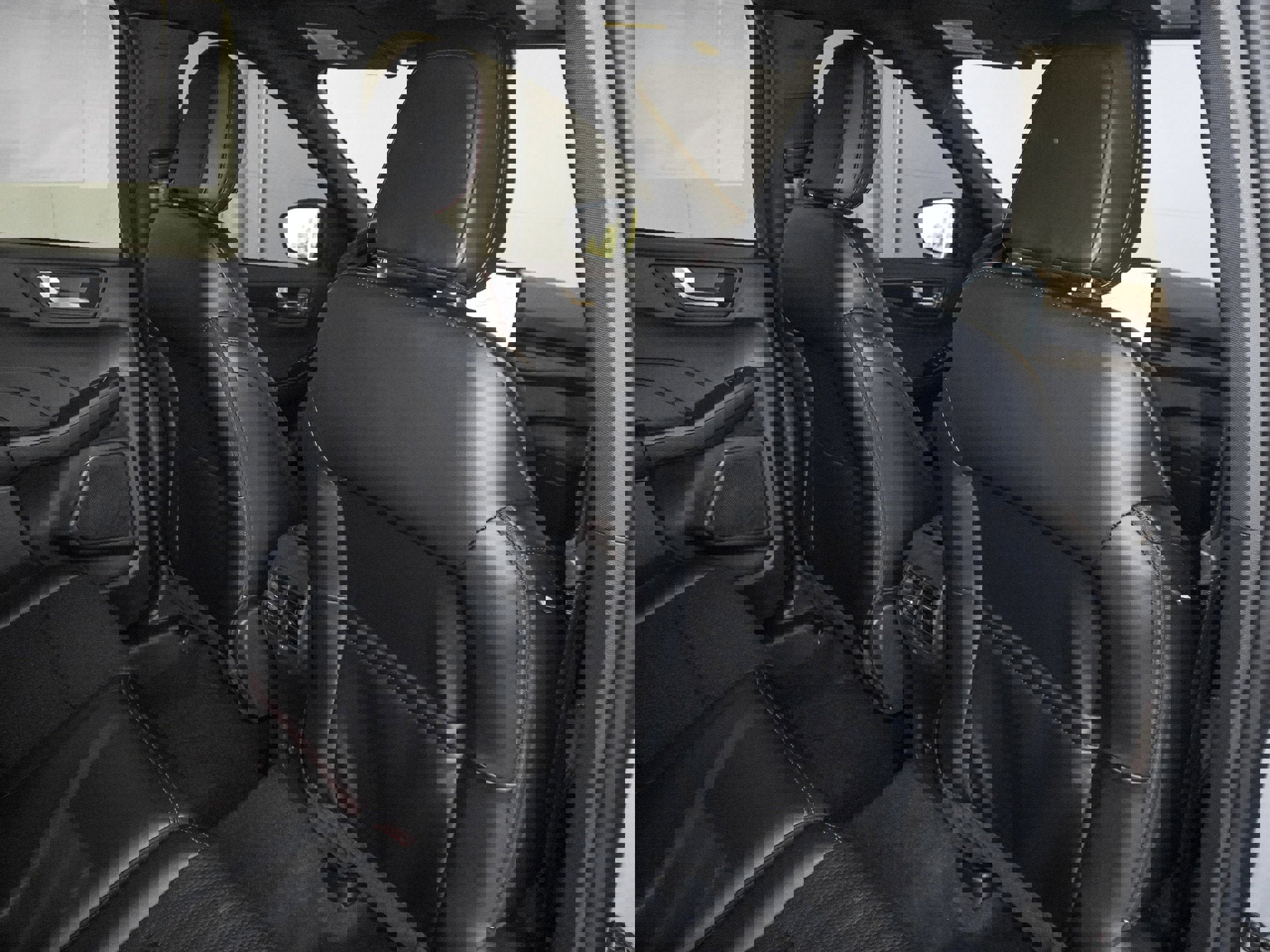 New 2025 Ford Escape ST-Line w/ Tech Pack #1 image 44