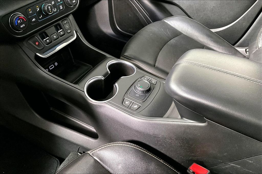 Used 2019 GMC Terrain SLT image 17