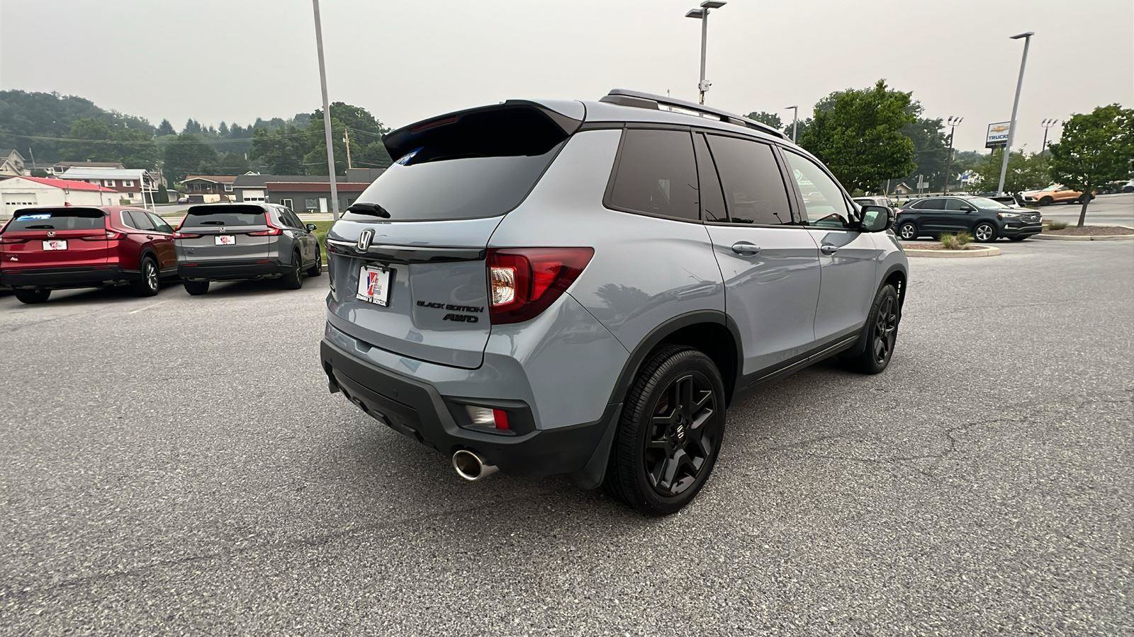 Used 2024 Honda Passport Black Edition image 4
