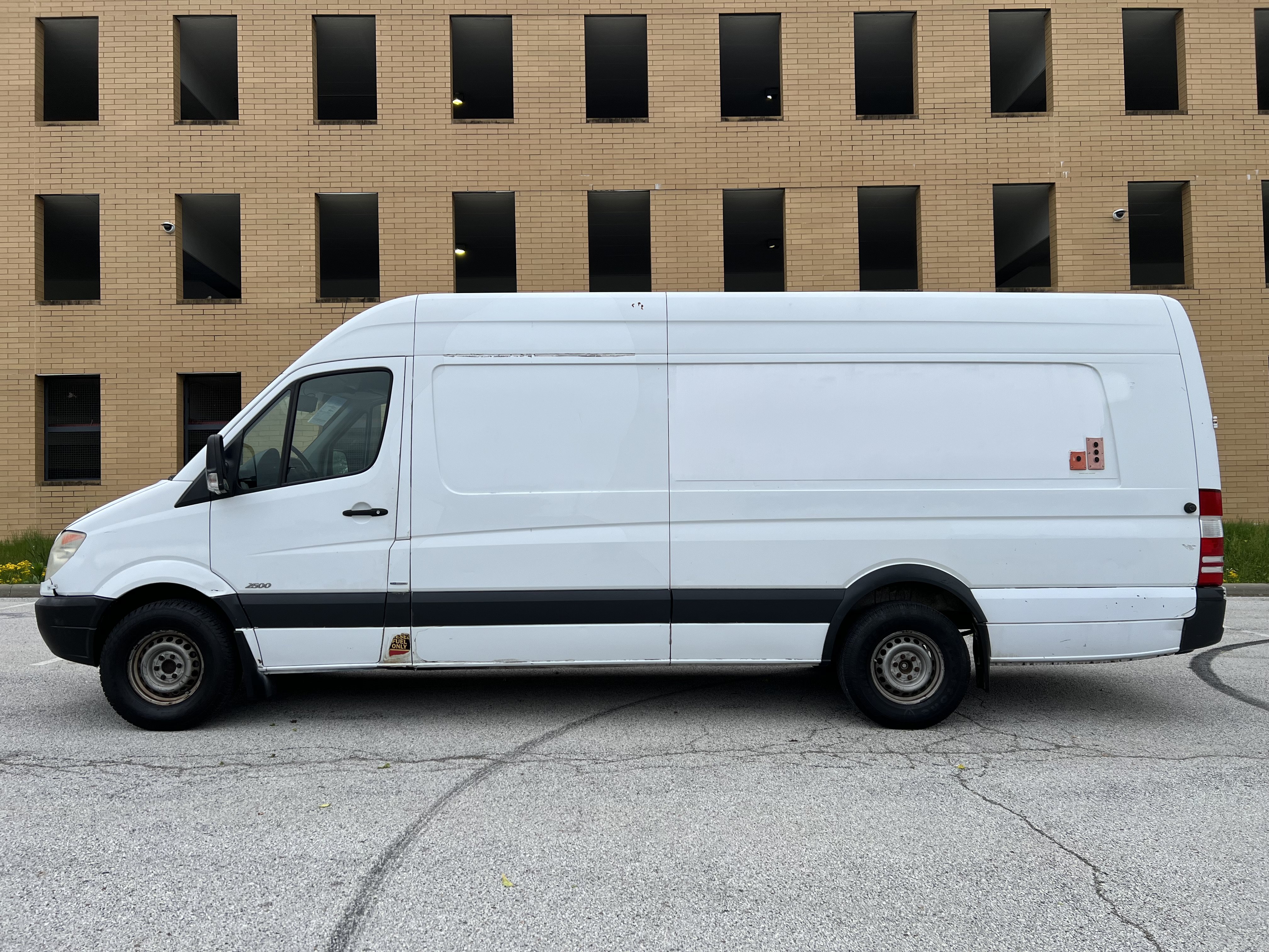 Used 2013 Mercedes-Benz Sprinter 2500 image 3