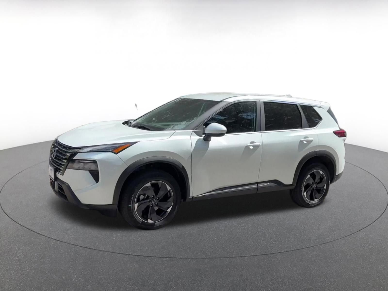 Used 2025 Nissan Rogue SV AWD/4WD image 8