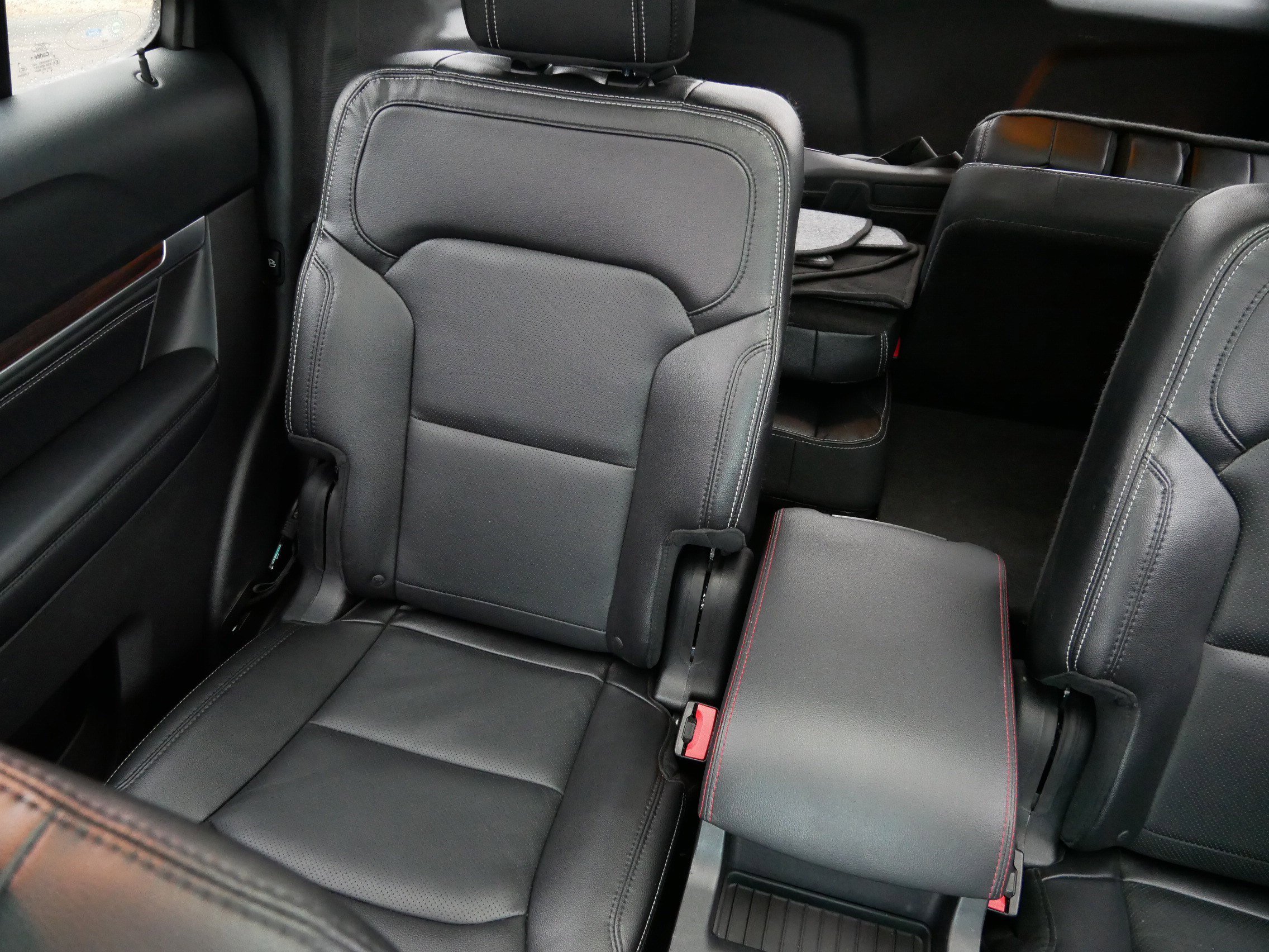 Used 2016 Ford Explorer Limited w/ Equipment Group 301A image 13