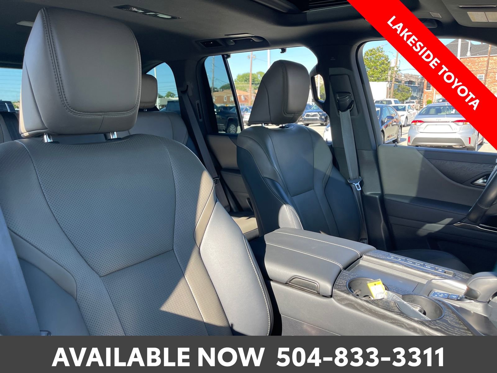 Used 2025 Lexus LX 700h Overtrail AWD/4WD image 15