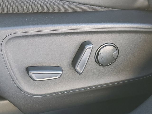 New 2026 Ford Escape ST-Line w/ Tech Pack #1 AWD/4WD image 18