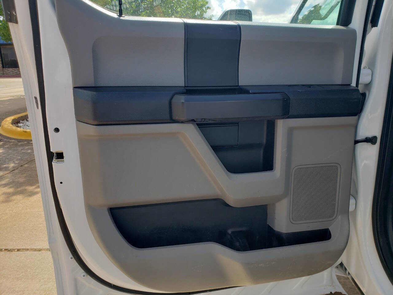 Used 2019 Ford F250 XL w/ Power Equipment Group image 15