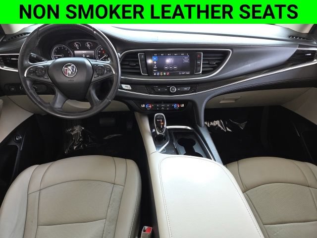 Used 2020 Buick Enclave Essence FWD image 2