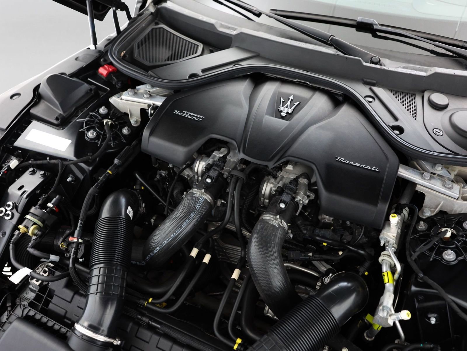 Used 2024 Maserati GranTurismo Trofeo AWD/4WD image 35