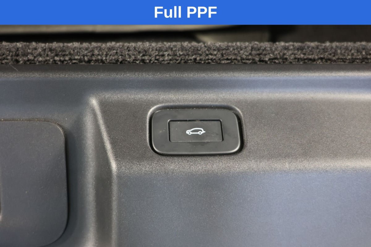 Used 2024 Land Rover Range Rover SE AWD/4WD image 30