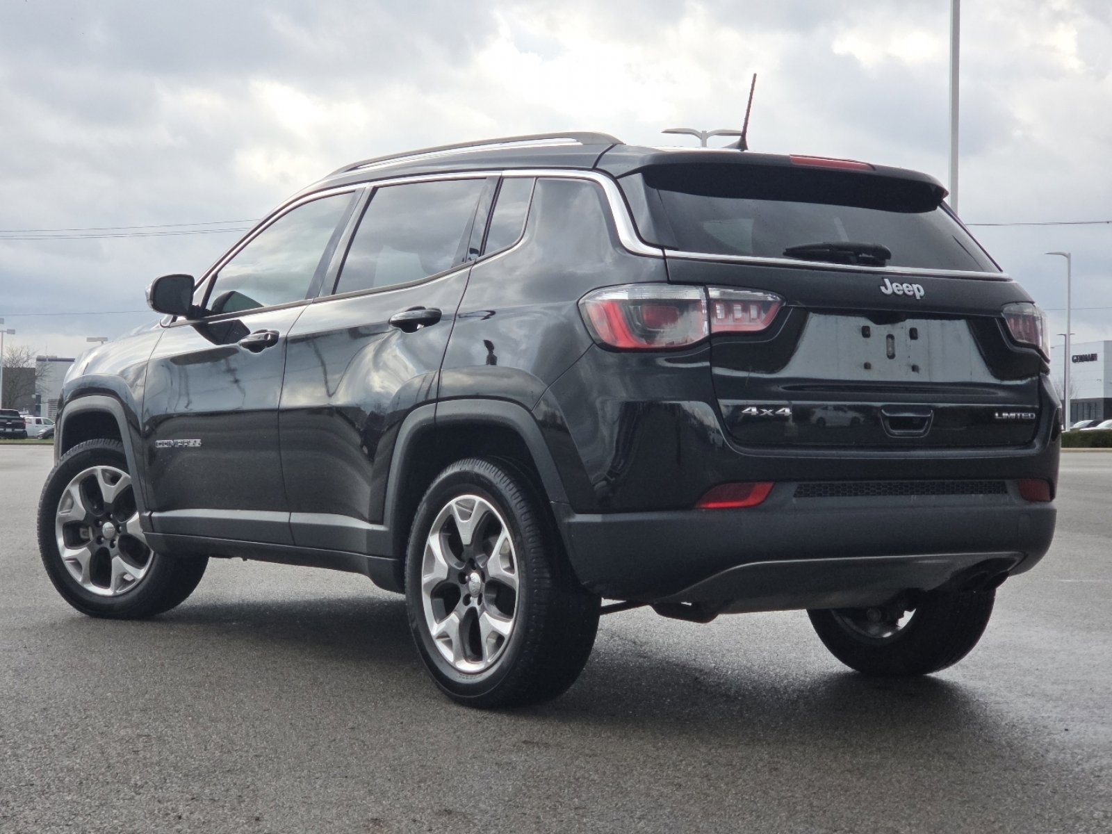 Used 2018 Jeep Compass Limited image 14