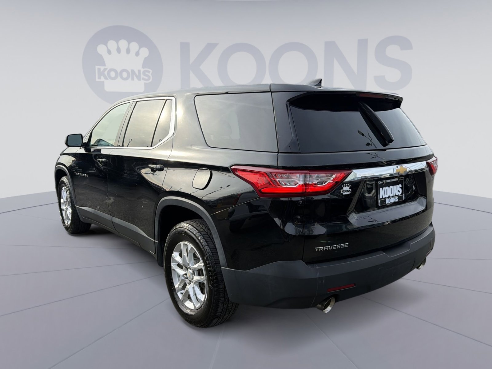 Used 2019 Chevrolet Traverse LS image 4