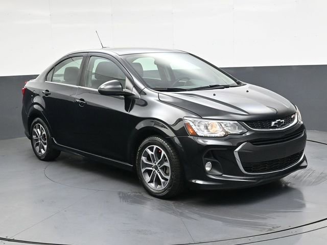 Used 2019 Chevrolet Sonic LT w/ Convenience Package image 2